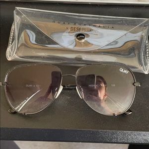 Quay x Desi sunglasses - high key mini